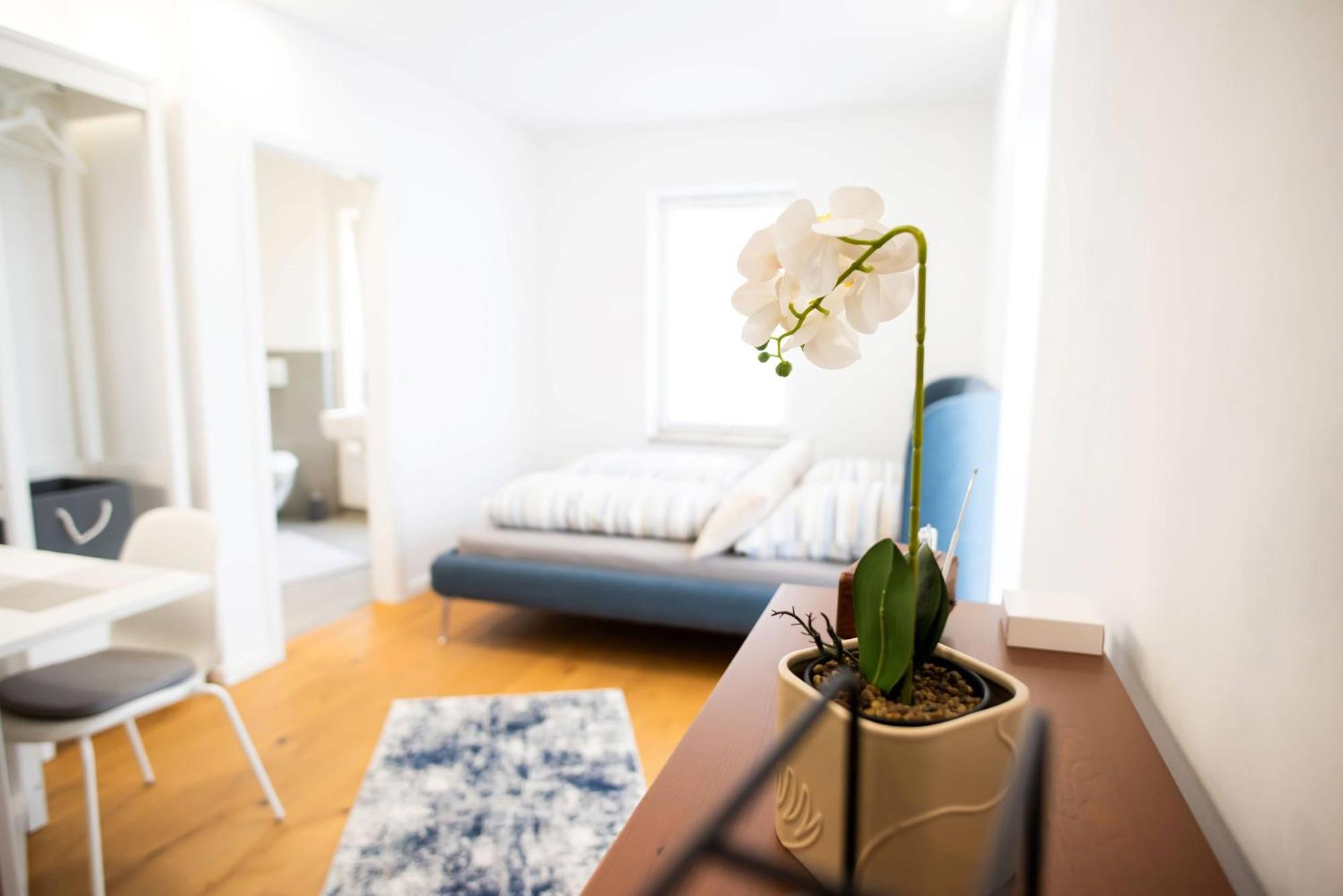 Zentral Gelegenes Apartment Аугсбург Экстерьер фото